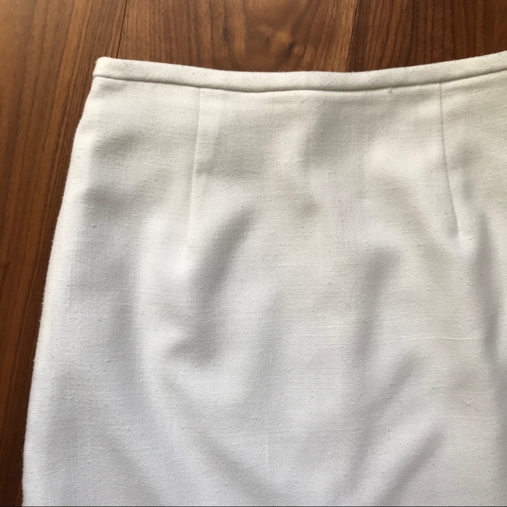 Vintage white skirt 🤍 - Picture 2 of 6